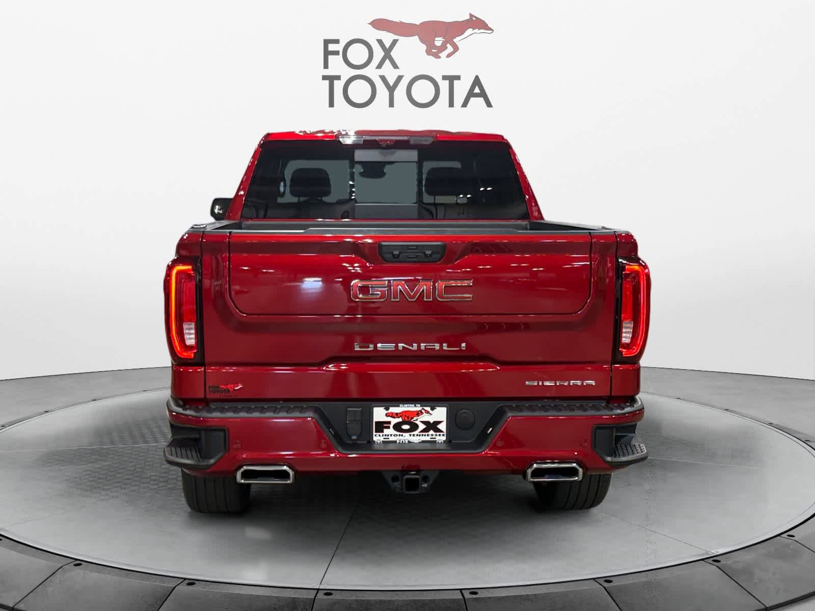 Used 2023 GMC Sierra 1500 Denali w/ Denali Reserve Package AWD/4WD image 5