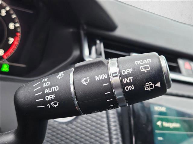 Used 2020 Land Rover Range Rover Velar R-Dynamic S AWD/4WD image 7