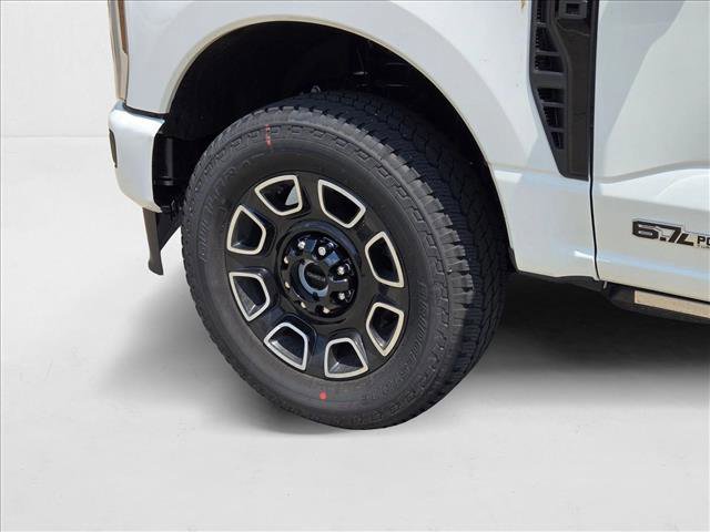 New 2026 Ford F250 Platinum w/ FX4 Off-Road Package image 10