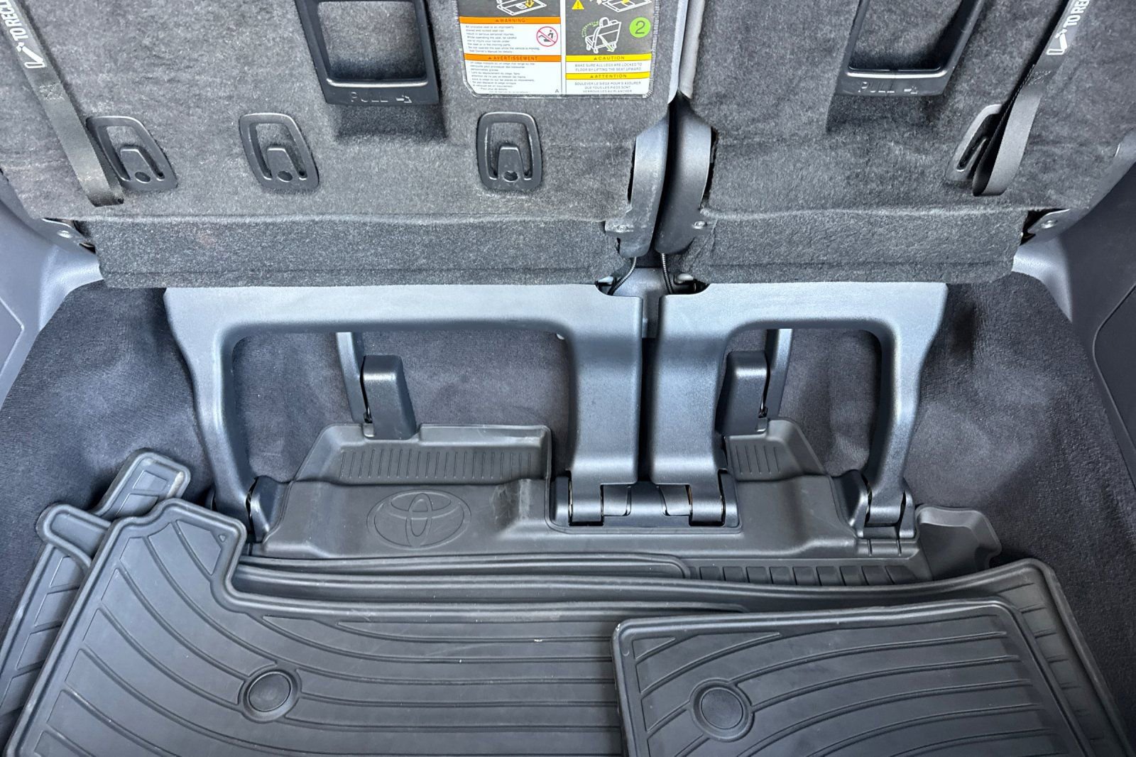 Certified 2023 Toyota Sienna XLE image 22