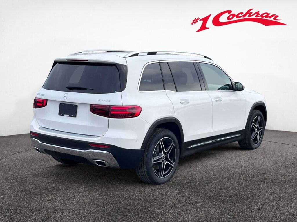 New 2026 Mercedes-Benz GLB 250 4MATIC image 7