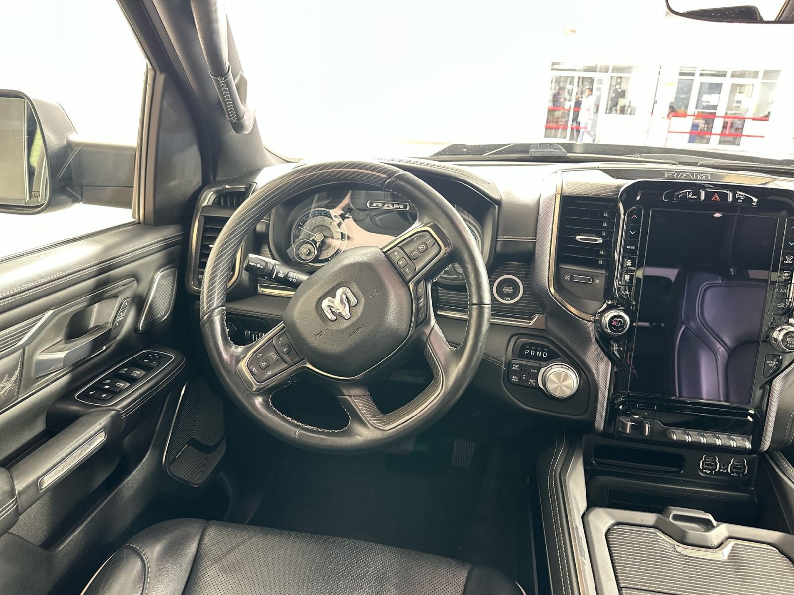 Used 2020 RAM 1500 Limited w/ Black Appearance Package AWD/4WD image 16