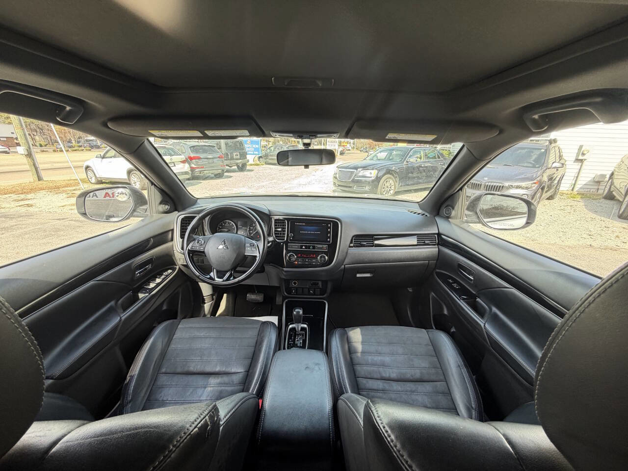 Used 2019 Mitsubishi Outlander LE image 24