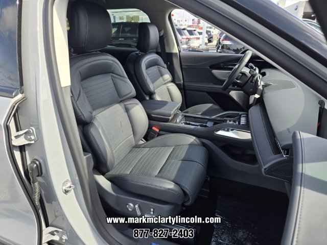 New 2026 Lincoln Nautilus Reserve AWD/4WD image 13