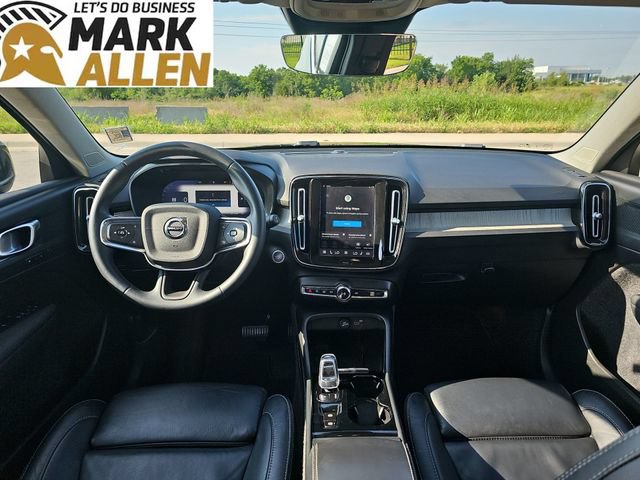 Used 2023 Volvo XC40 B5 Plus AWD/4WD image 19