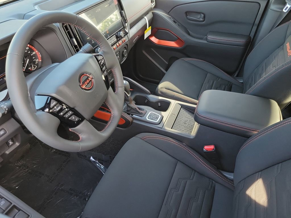 New 2026 Nissan Frontier PRO-4X w/ Pro-4x Convenience Package image 3