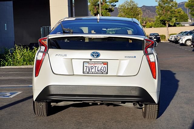 Used 2016 Toyota Prius Four FWD image 5