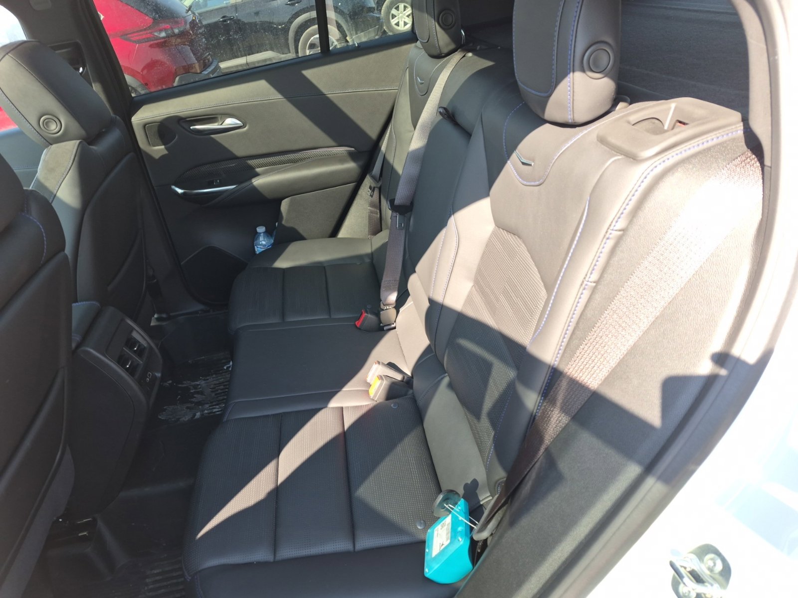 Used 2024 Cadillac XT4 Sport image 9