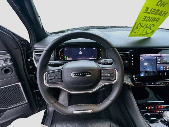 Used 2024 Jeep Wagoneer Series III AWD/4WD image 11