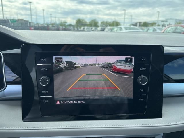 New 2026 Volkswagen Taos SE AWD/4WD image 3
