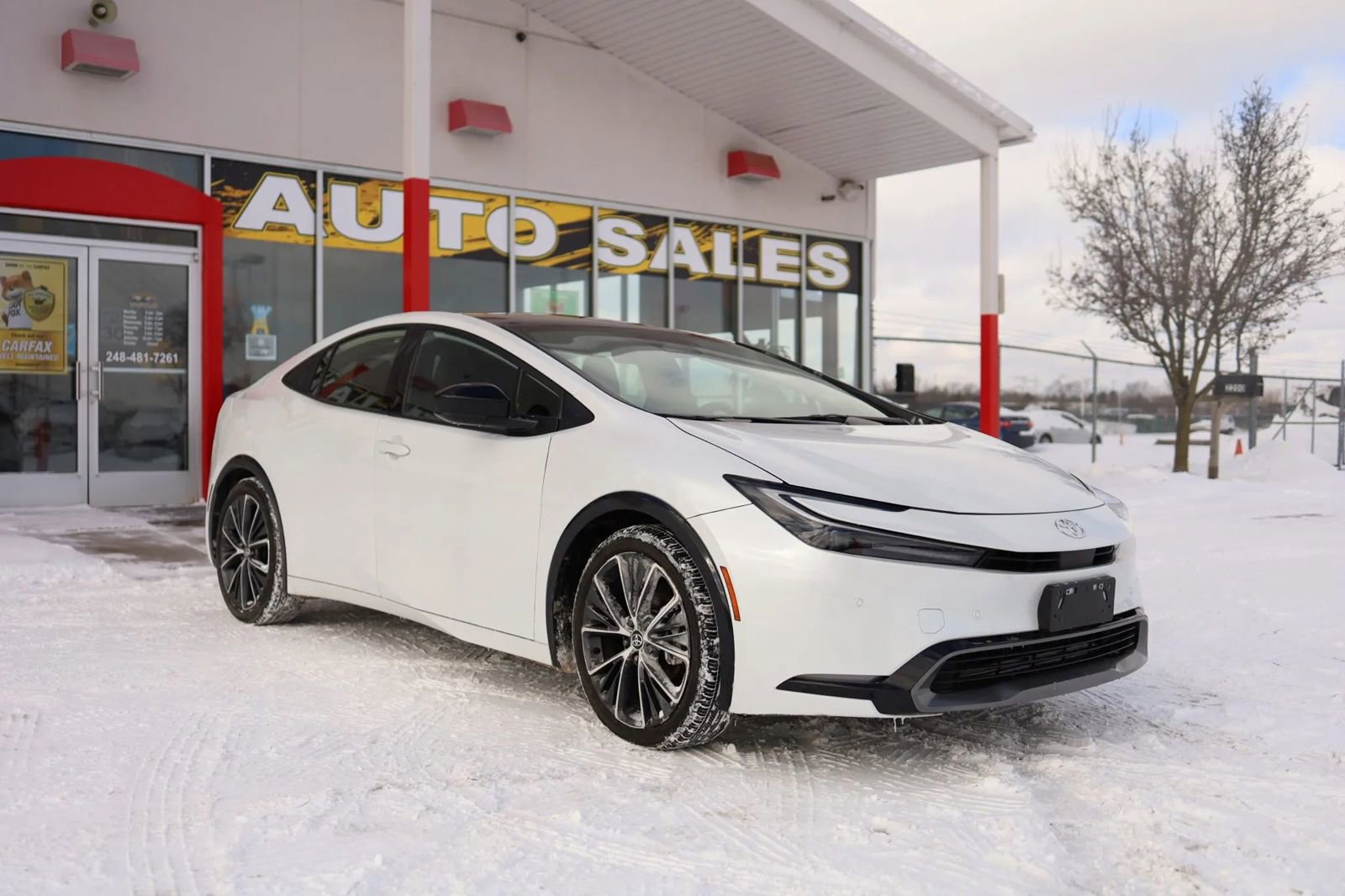 Used 2024 Toyota Prius Limited image 3