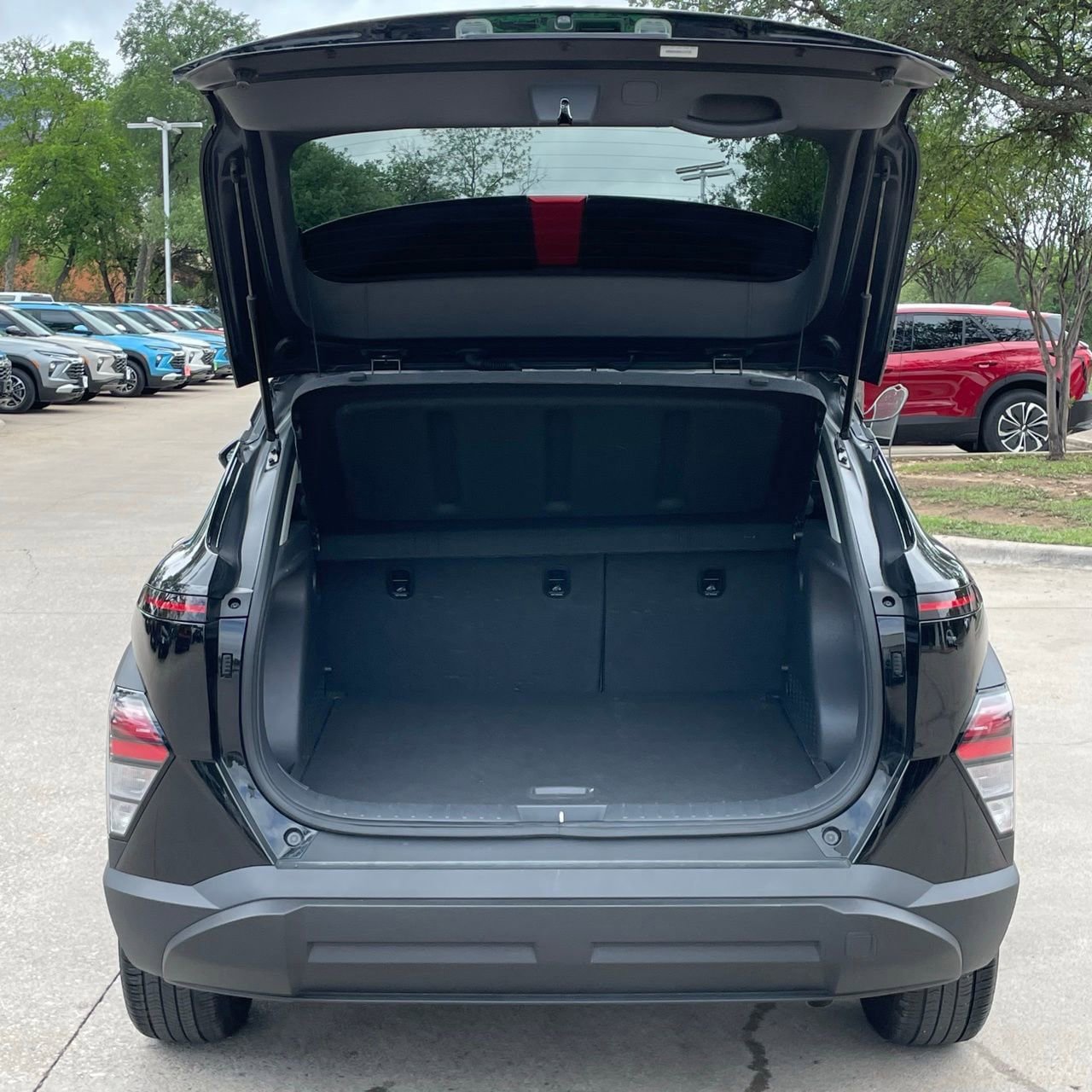 Used 2025 Hyundai Kona SEL image 25