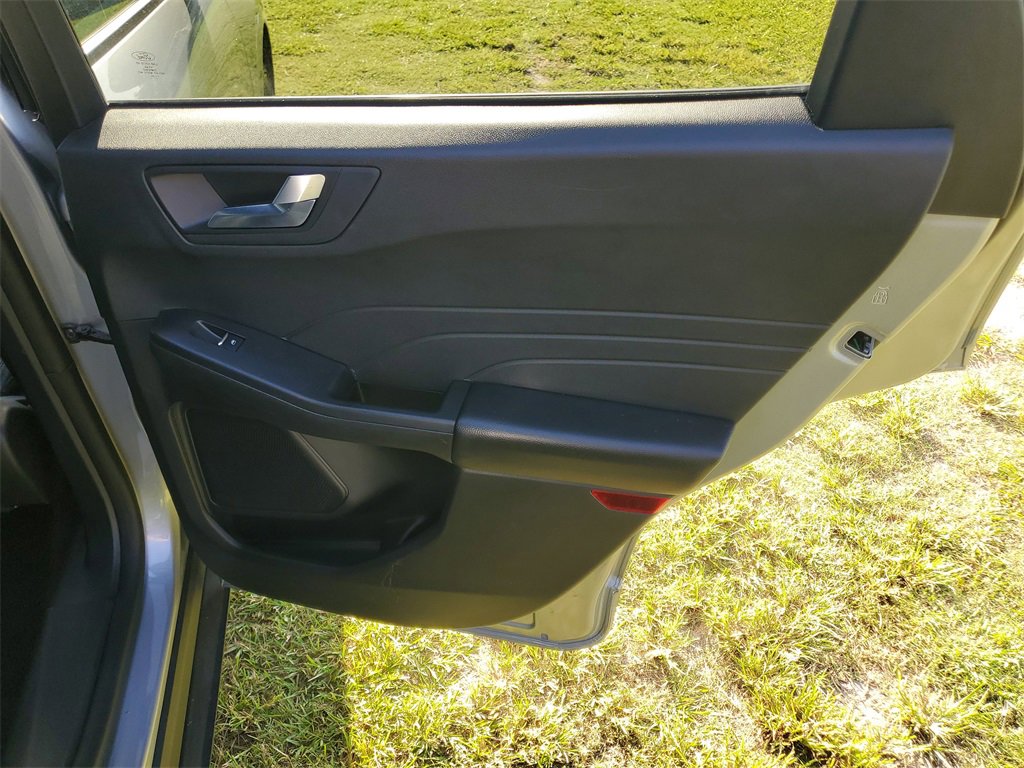 Used 2023 Ford Escape ST-Line image 33