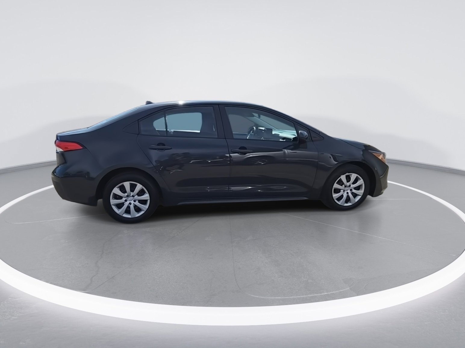 Used 2023 Toyota Corolla LE image 7