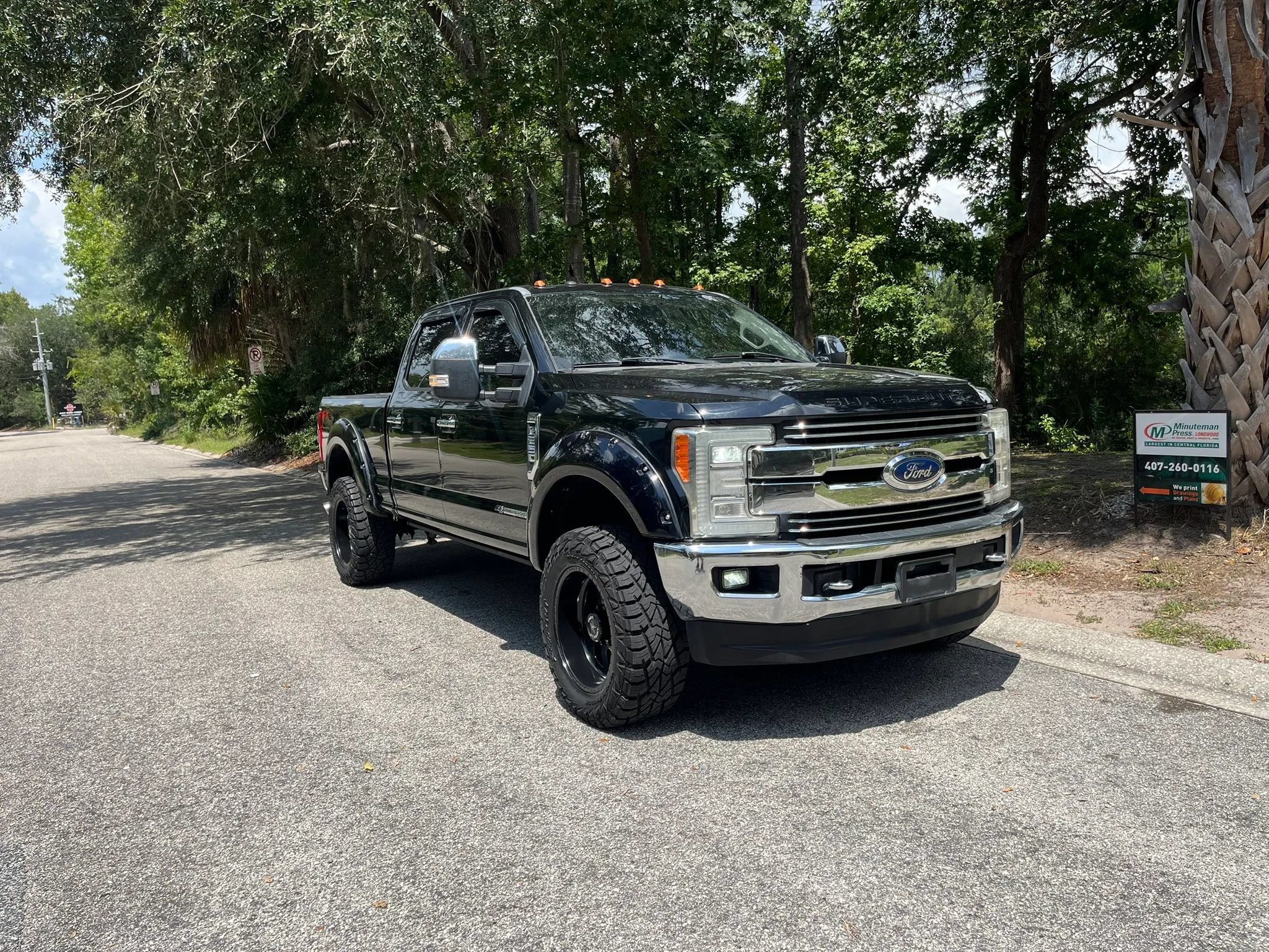 Used 2017 Ford F250 Lariat w/ Lariat Ultimate Package AWD/4WD image 5