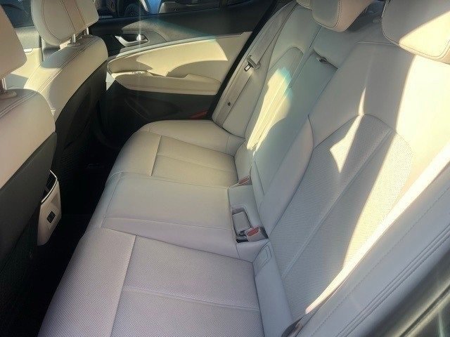 Used 2024 Genesis G70 2.5T image 11