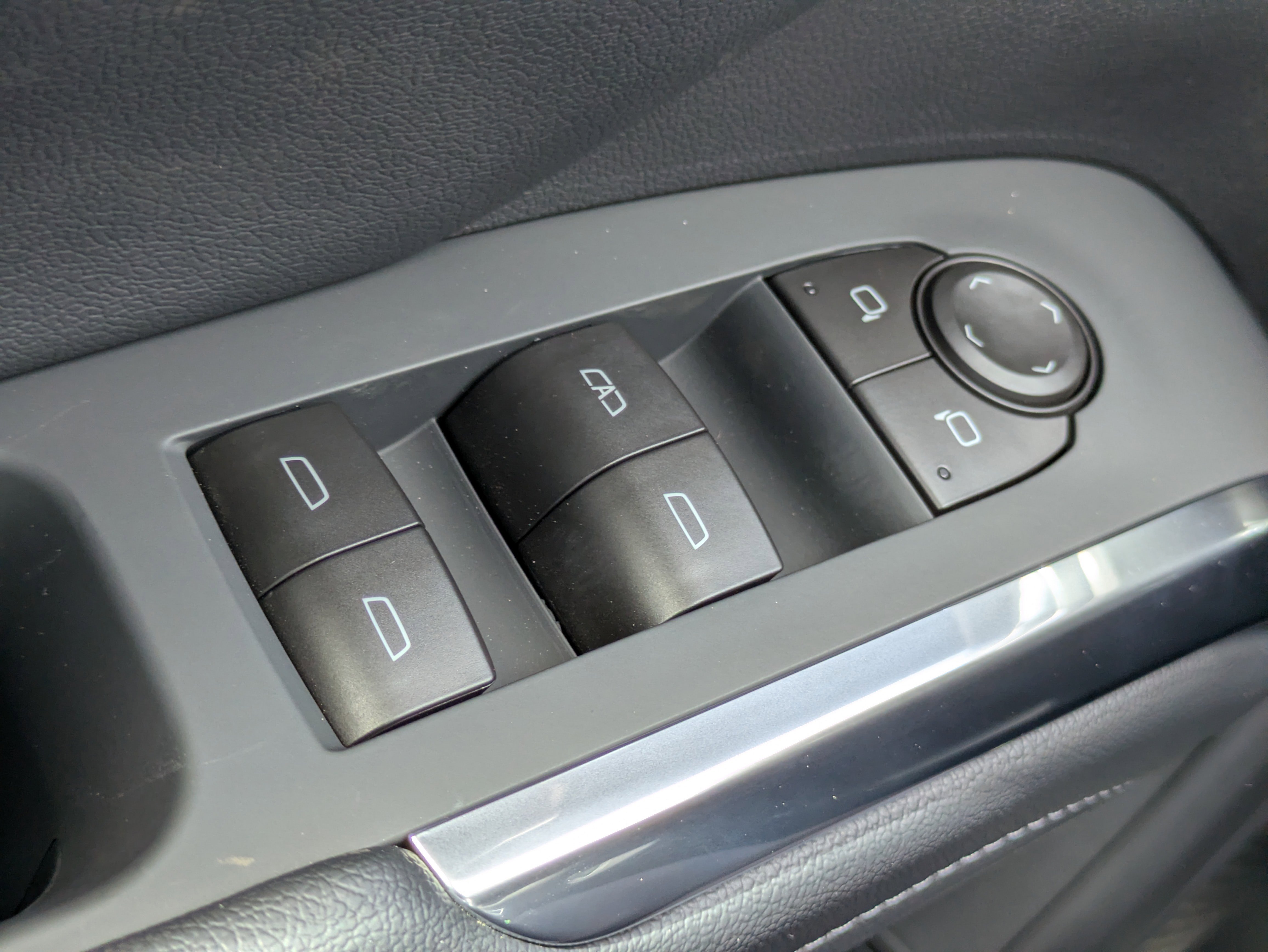 New 2026 Chevrolet Traverse LT w/ Driver Confidence Package image 15