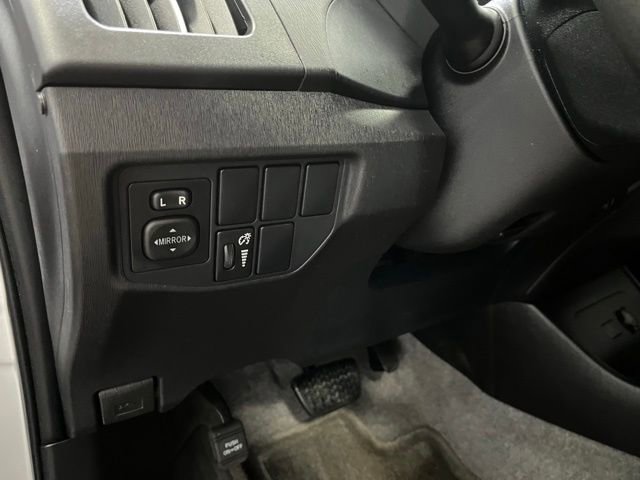 Used 2015 Toyota Prius Two image 13
