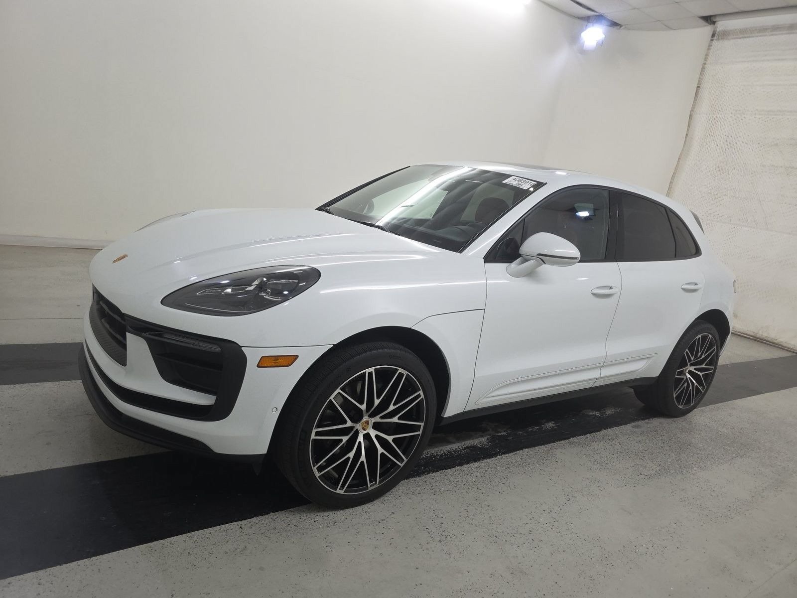 Used 2023 Porsche Macan w/ Premium Package Plus AWD/4WD image 1
