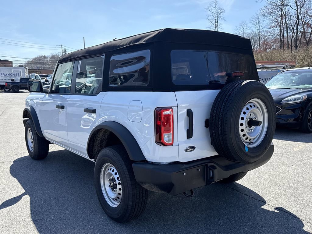New 2025 Ford Bronco 4-Door image 6