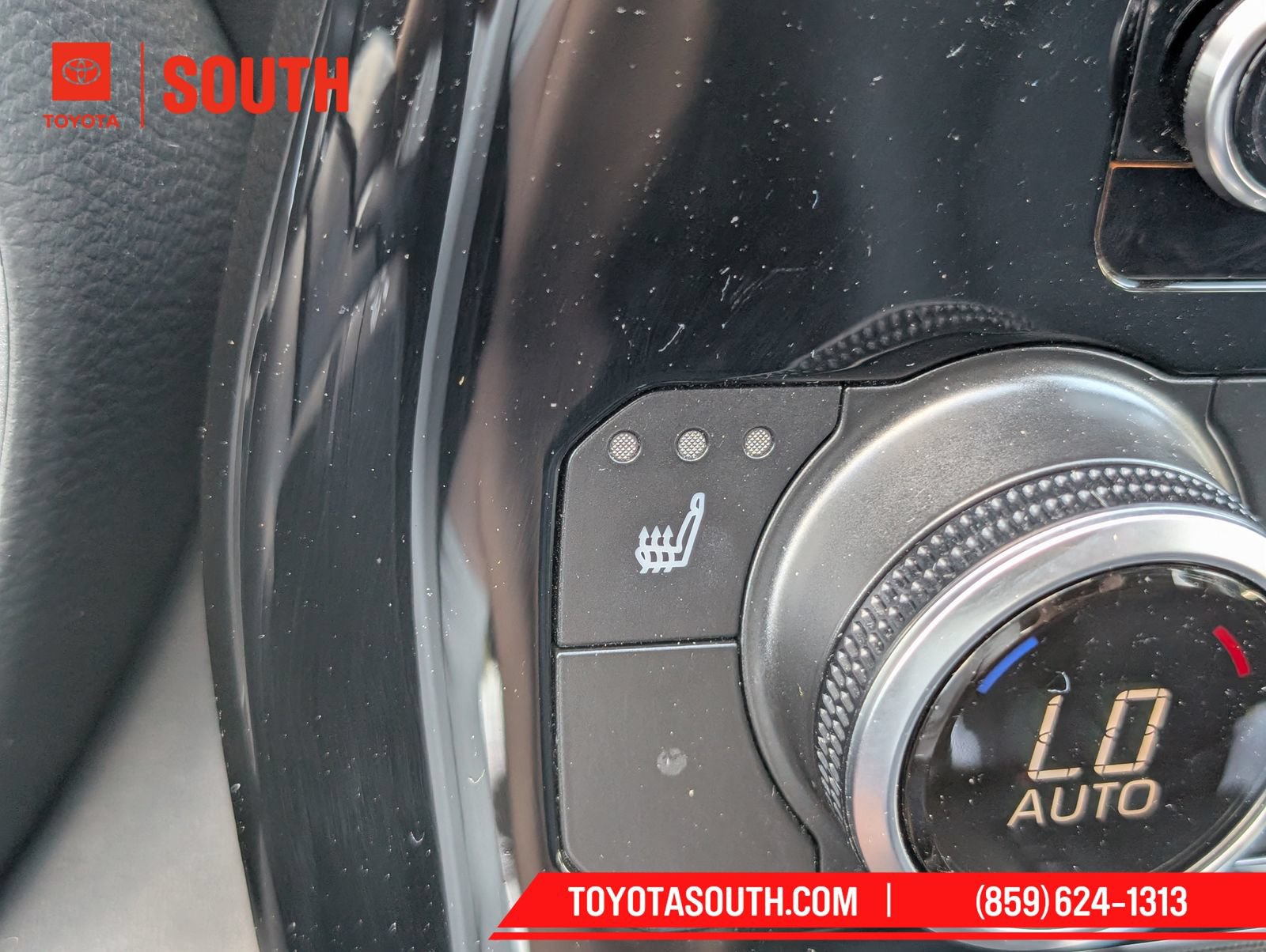 Used 2025 Toyota Highlander XLE AWD/4WD image 24