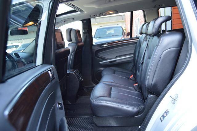 Used 2008 Mercedes-Benz GL 550 4MATIC image 11