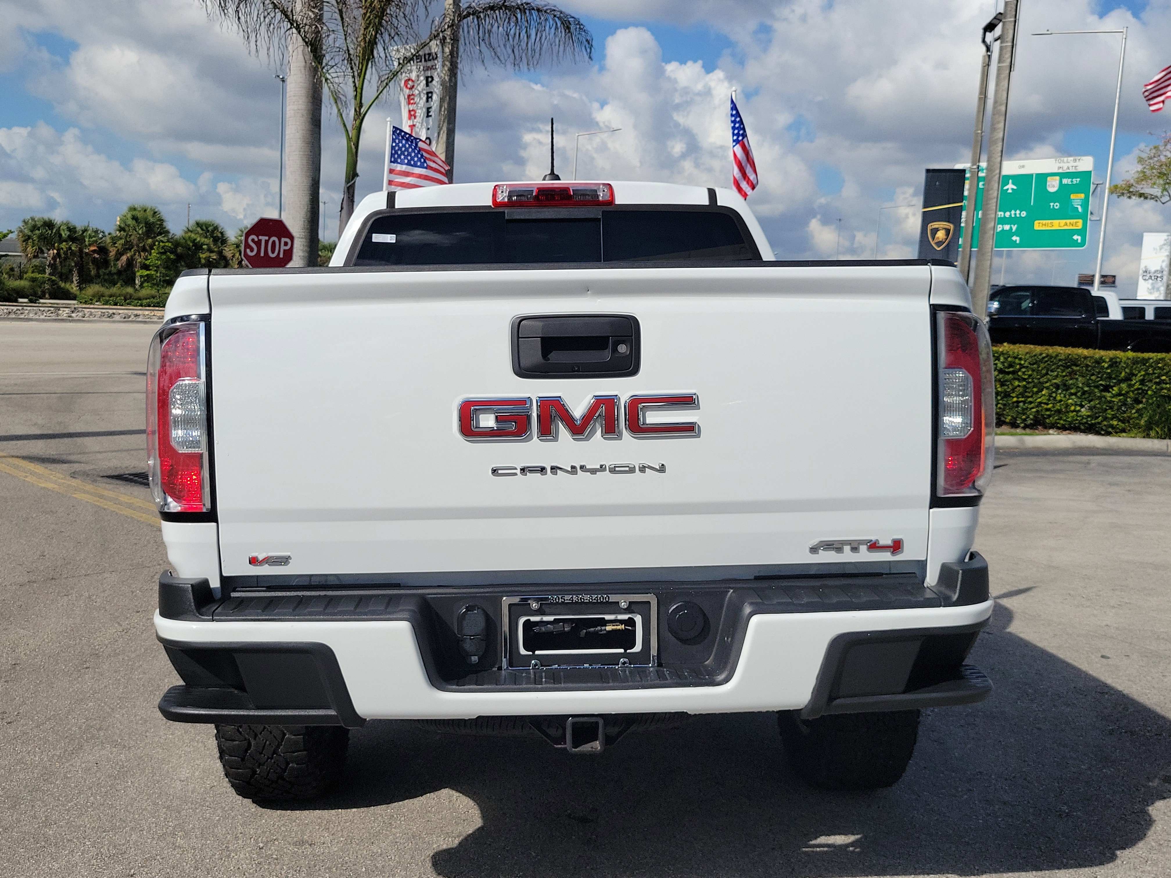 Used 2022 GMC Canyon AT4 w/ Trailering Package image 6