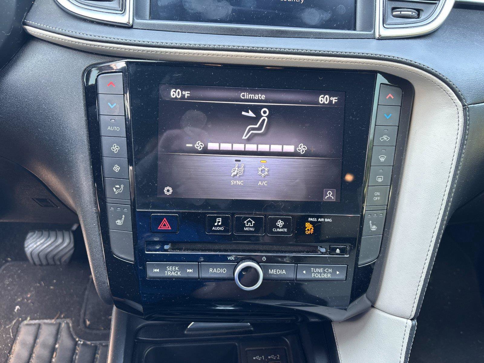 Used 2023 INFINITI QX55 Luxe w/ Cargo Package AWD/4WD image 27