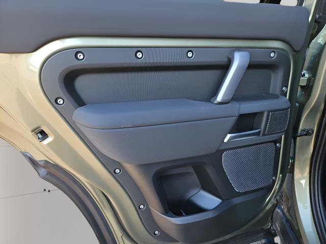 Certified 2023 Land Rover Defender 110 X-Dynamic SE image 17