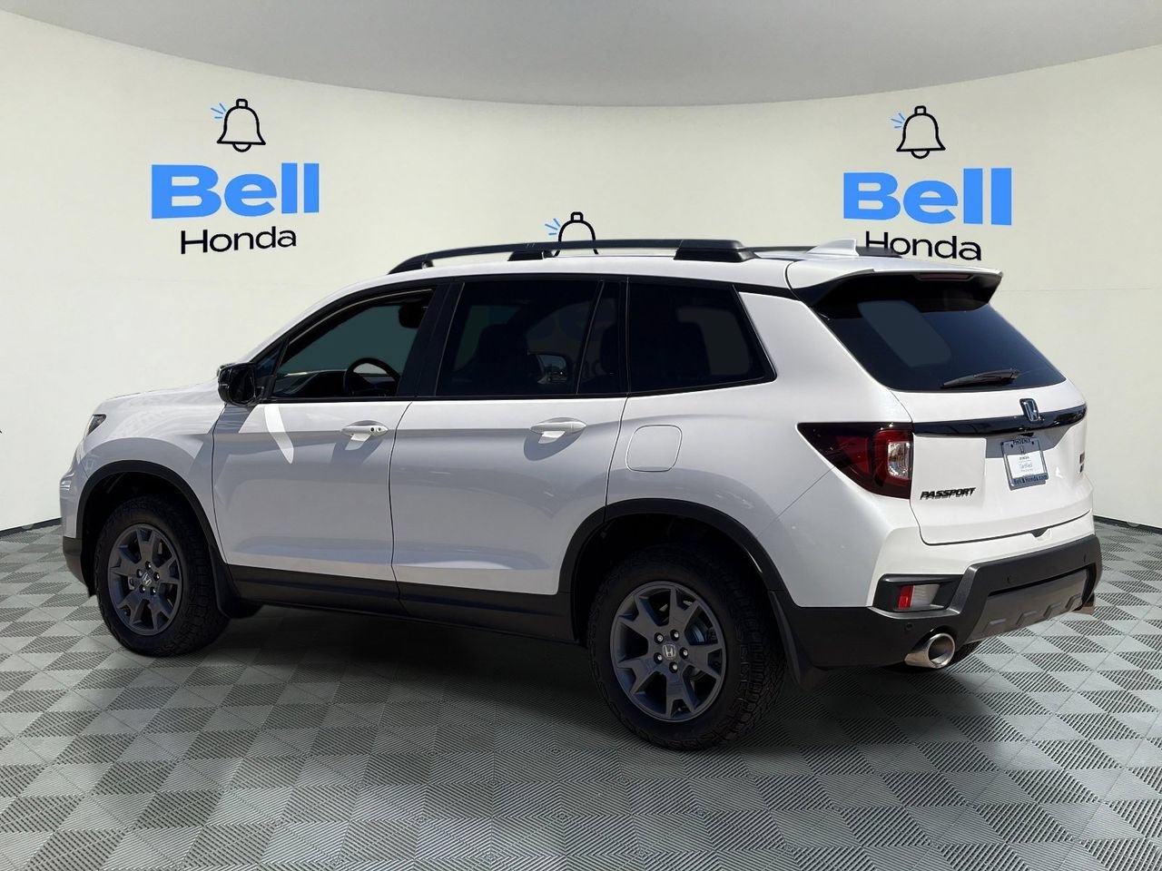 Certified 2024 Honda Passport TrailSport image 3