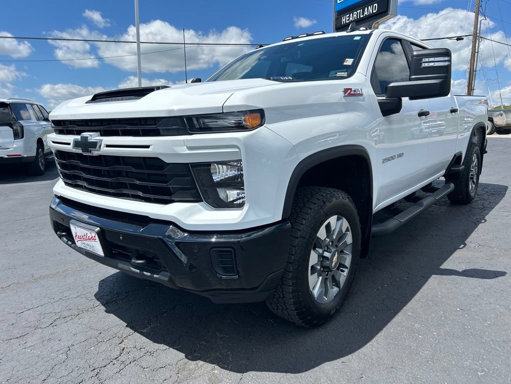 Used 2025 Chevrolet Silverado 2500 Custom w/ Custom Value Package