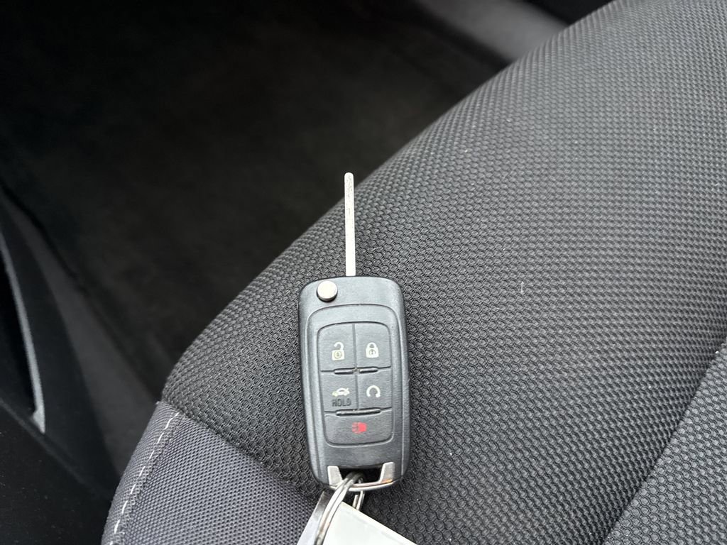 Used 2015 Chevrolet Cruze Eco image 24