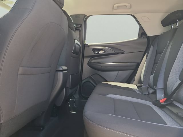 New 2026 Chevrolet TrailBlazer LT w/ Midnight Edition FWD image 13