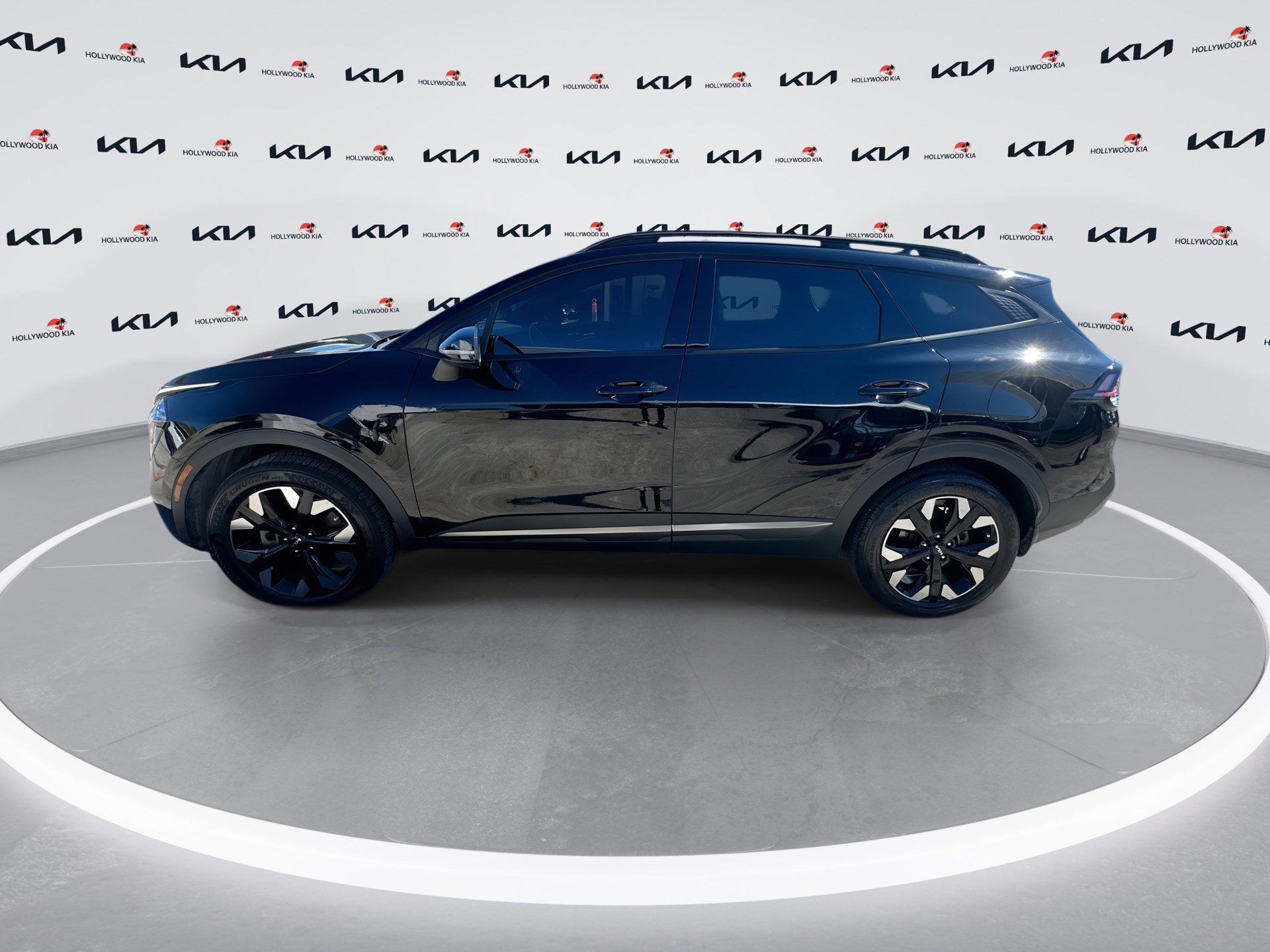 Certified 2023 Kia Sportage X-Line image 5