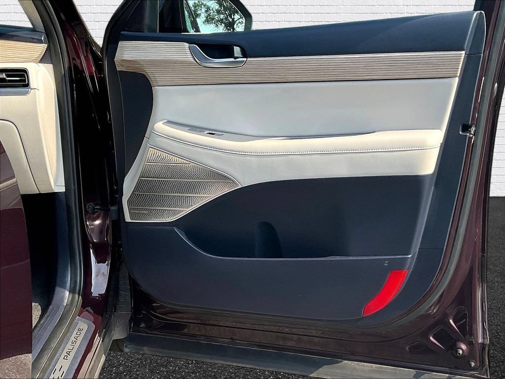 Used 2022 Hyundai Palisade Limited FWD image 24
