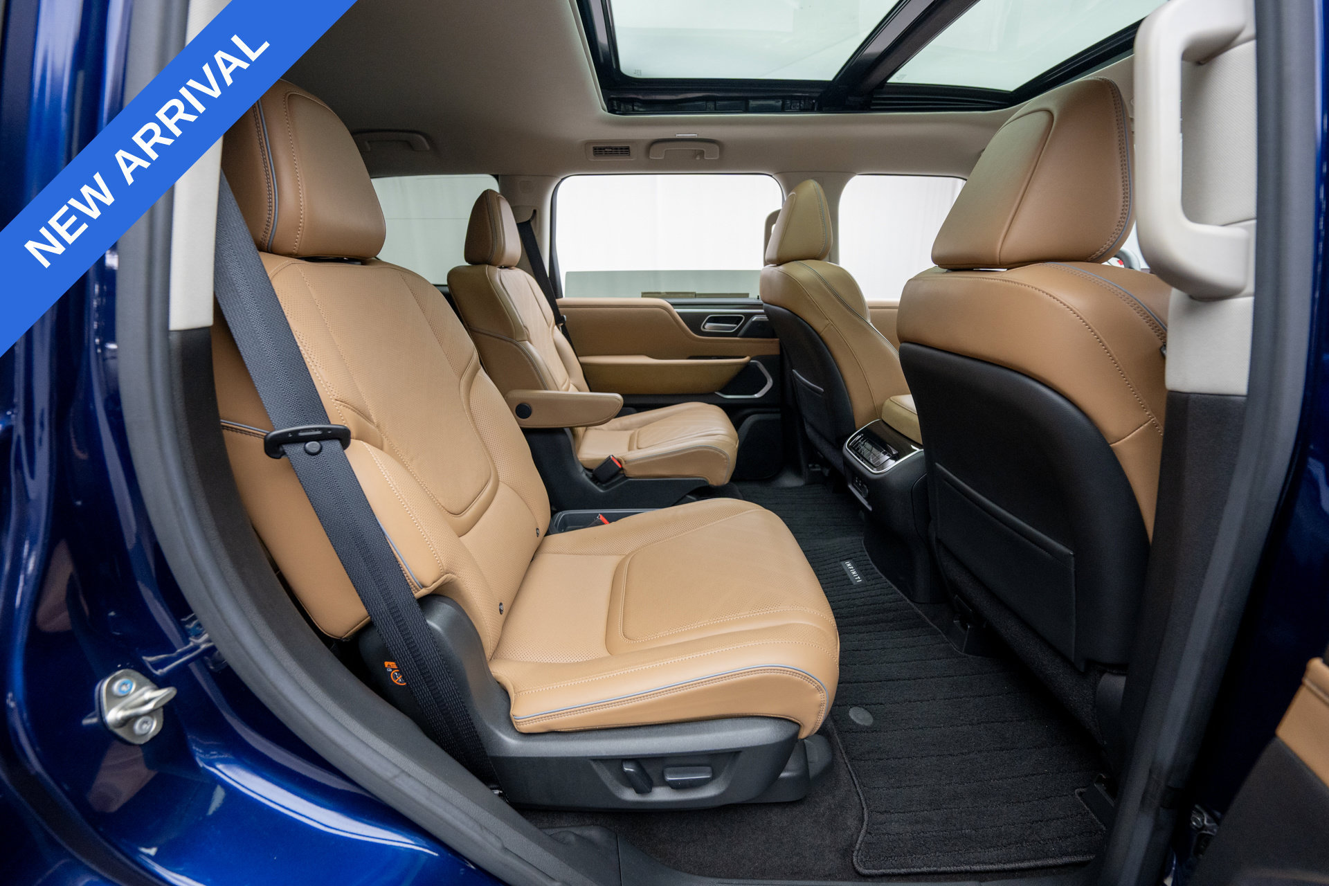 Used 2025 INFINITI QX80 Luxe AWD/4WD image 18