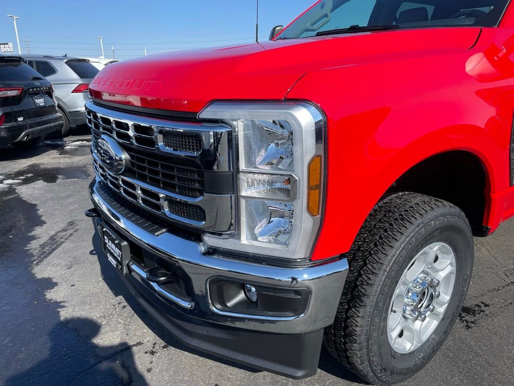 New 2026 Ford F250 XLT w/ FX4 Off-Road Package image 32