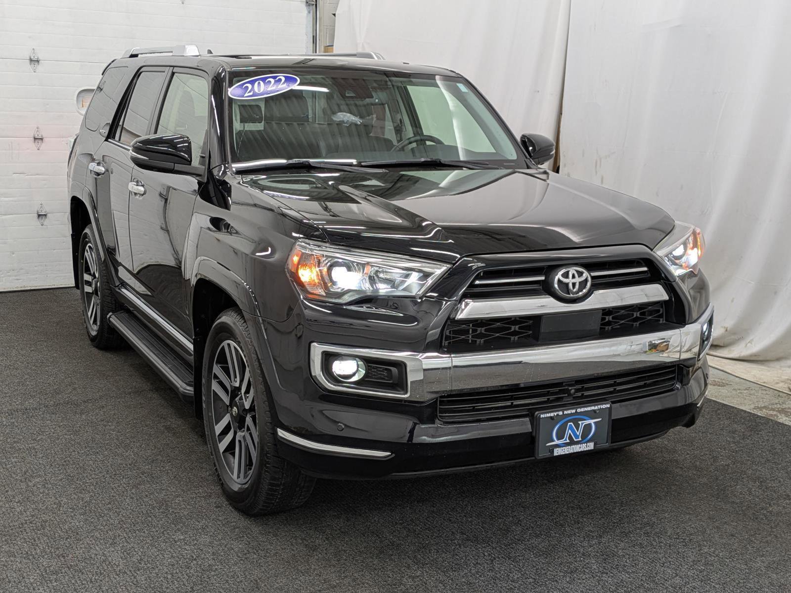 Used 2022 Toyota 4Runner Limited image 19