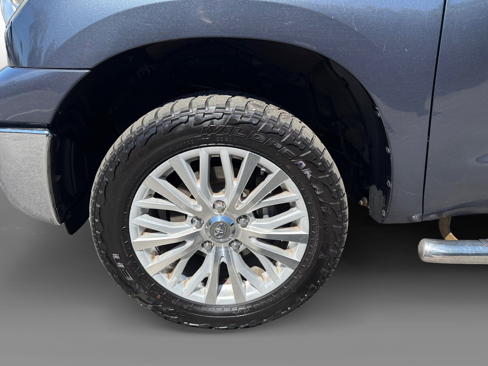 Used 2010 Toyota Tundra 4x4 Double Cab image 9