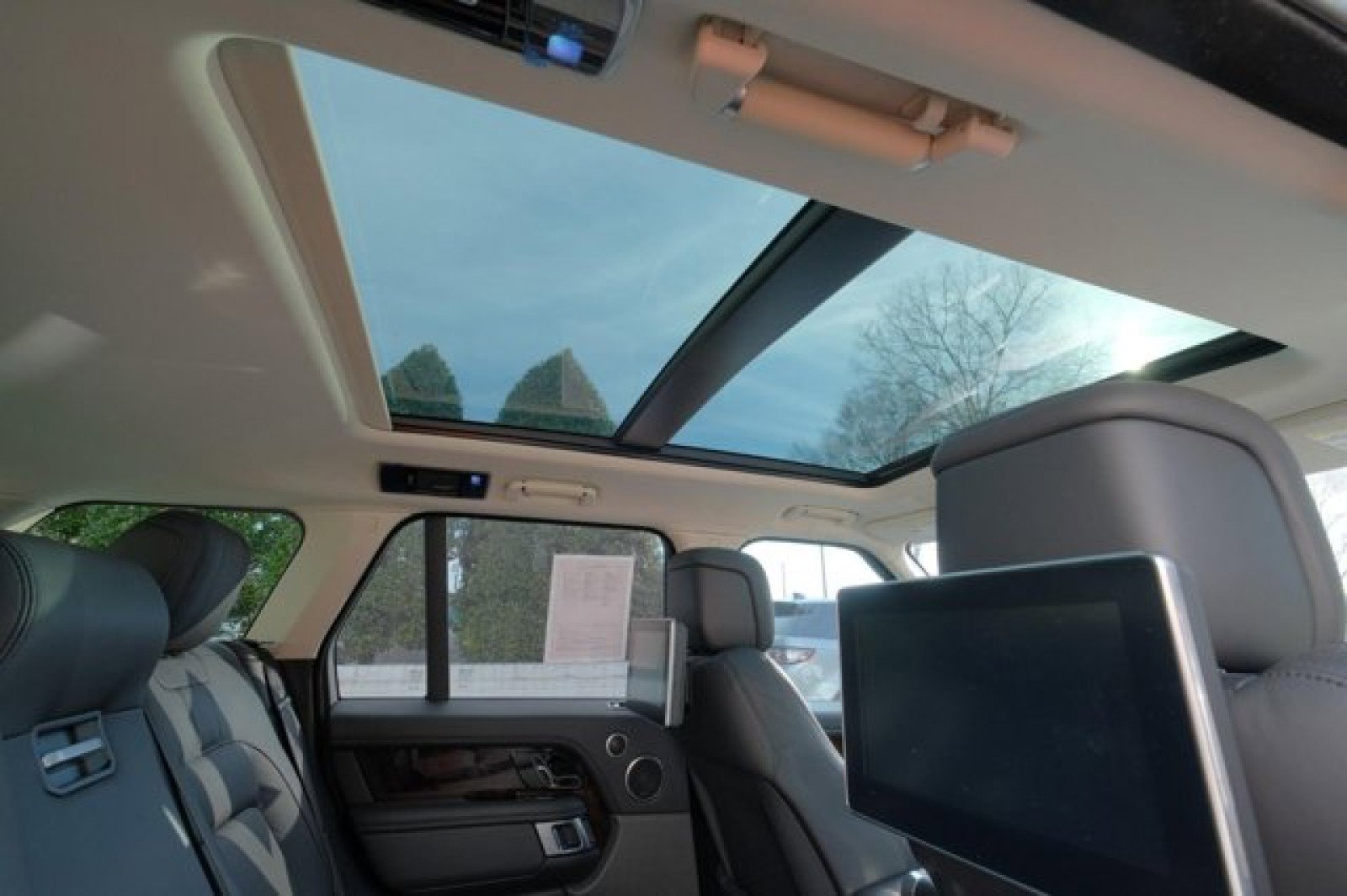 Certified 2021 Land Rover Range Rover Westminster Edition image 20