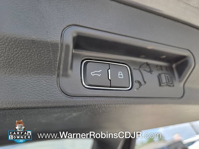 Used 2025 Ford Explorer ST-Line w/ Premium Package RWD image 13