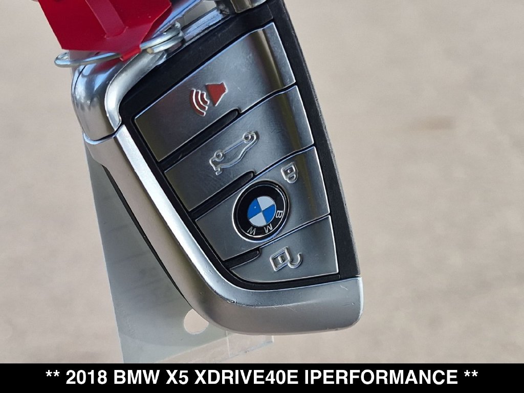 Used 2018 BMW X5 xDrive40e w/ Driving Assistance Package AWD/4WD image 34
