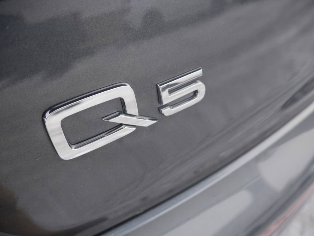 Certified 2023 Audi Q5 2.0T Premium w/ Convenience Package image 9