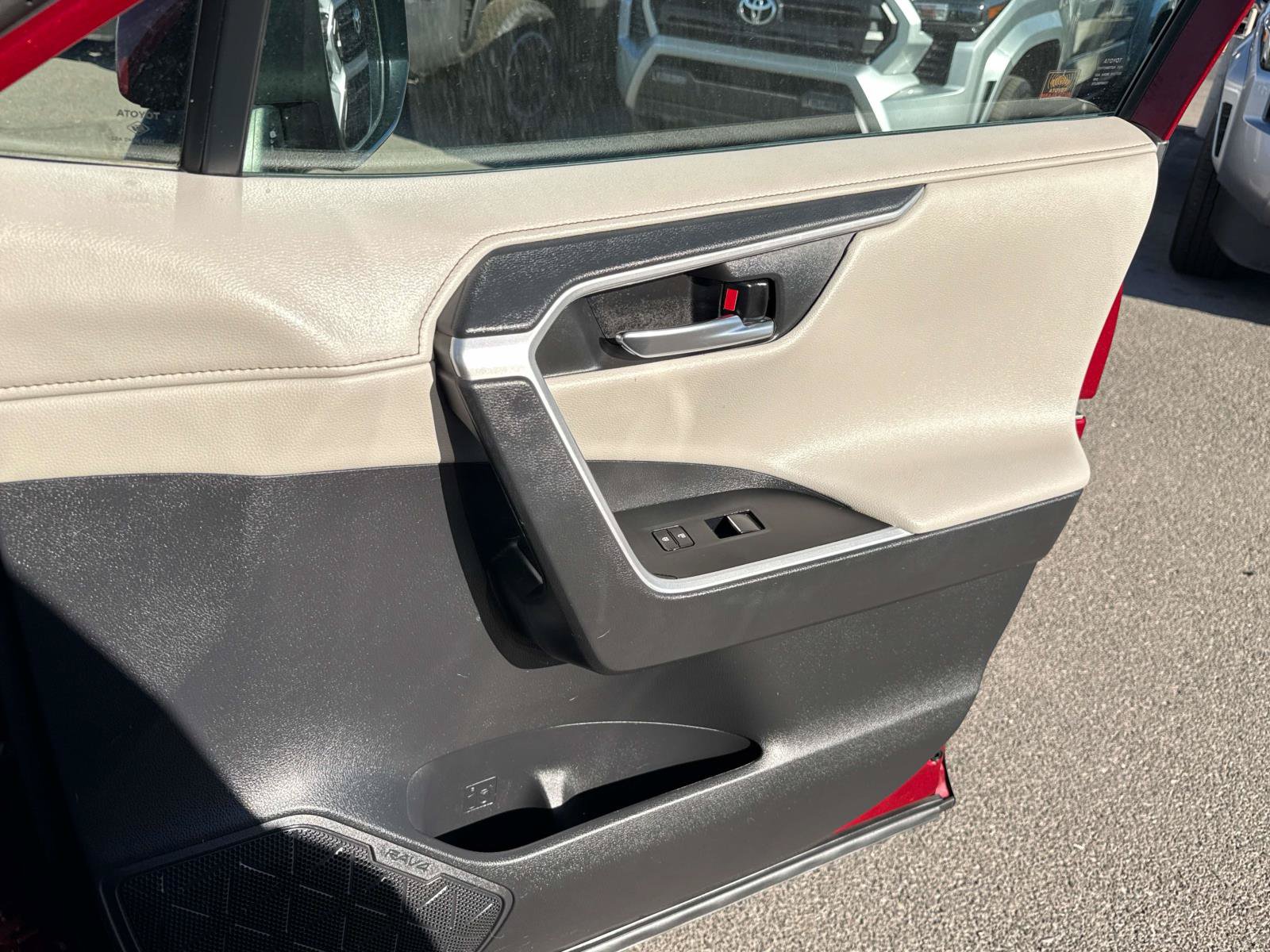 Used 2021 Toyota RAV4 Limited AWD/4WD image 19