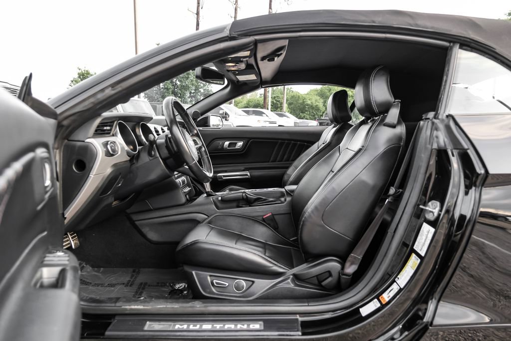 Used 2019 Ford Mustang GT Premium RWD image 30