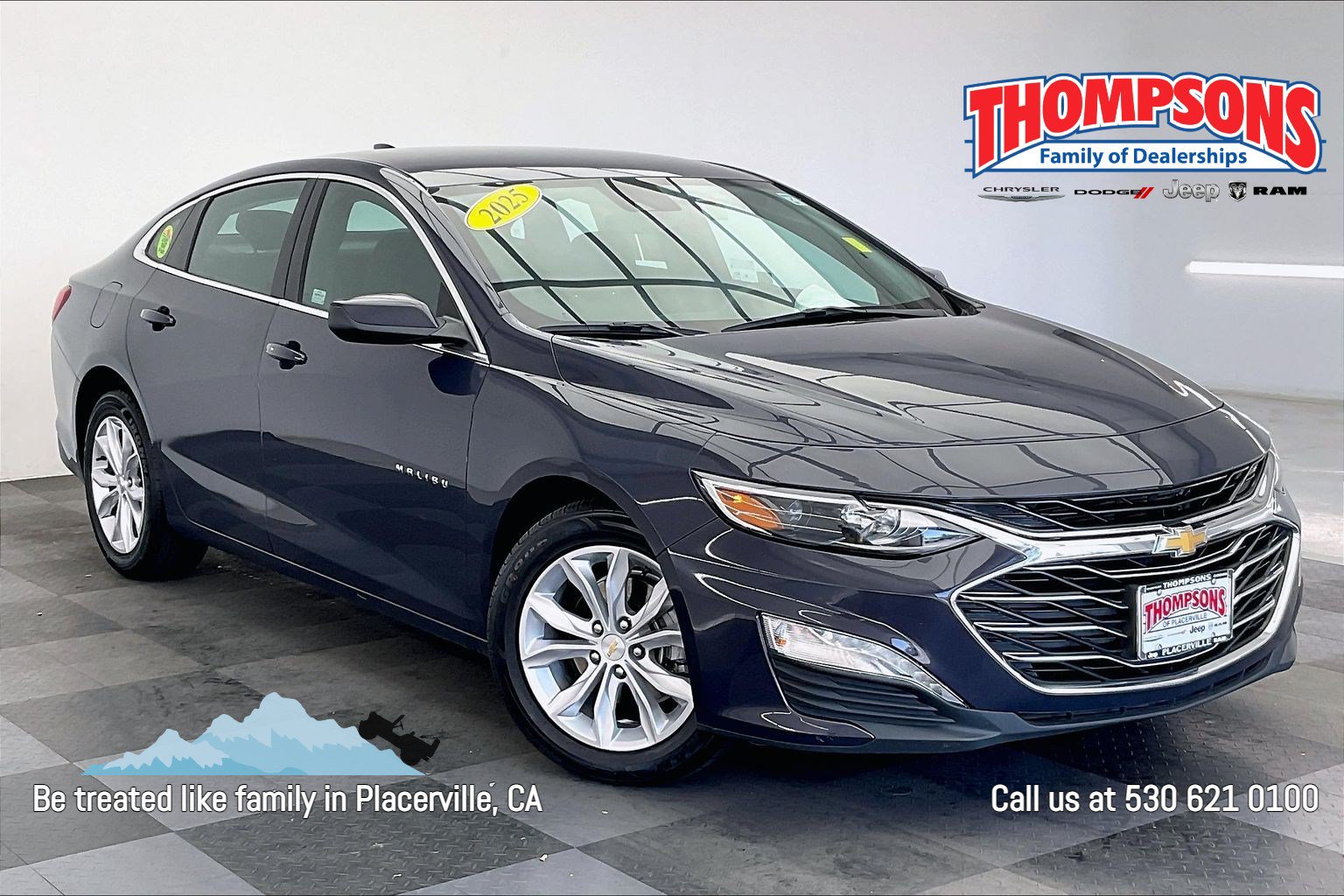 Used 2025 Chevrolet Malibu LT FWD image 1