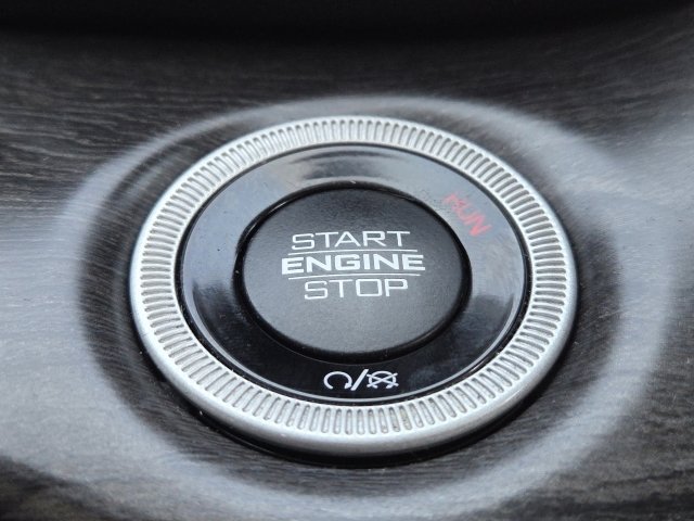 Used 2022 Jeep Grand Cherokee L Limited AWD/4WD image 23