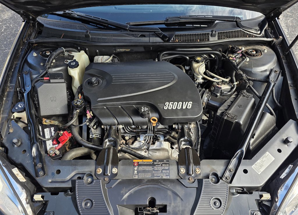 Used 2011 Chevrolet Impala LS image 10