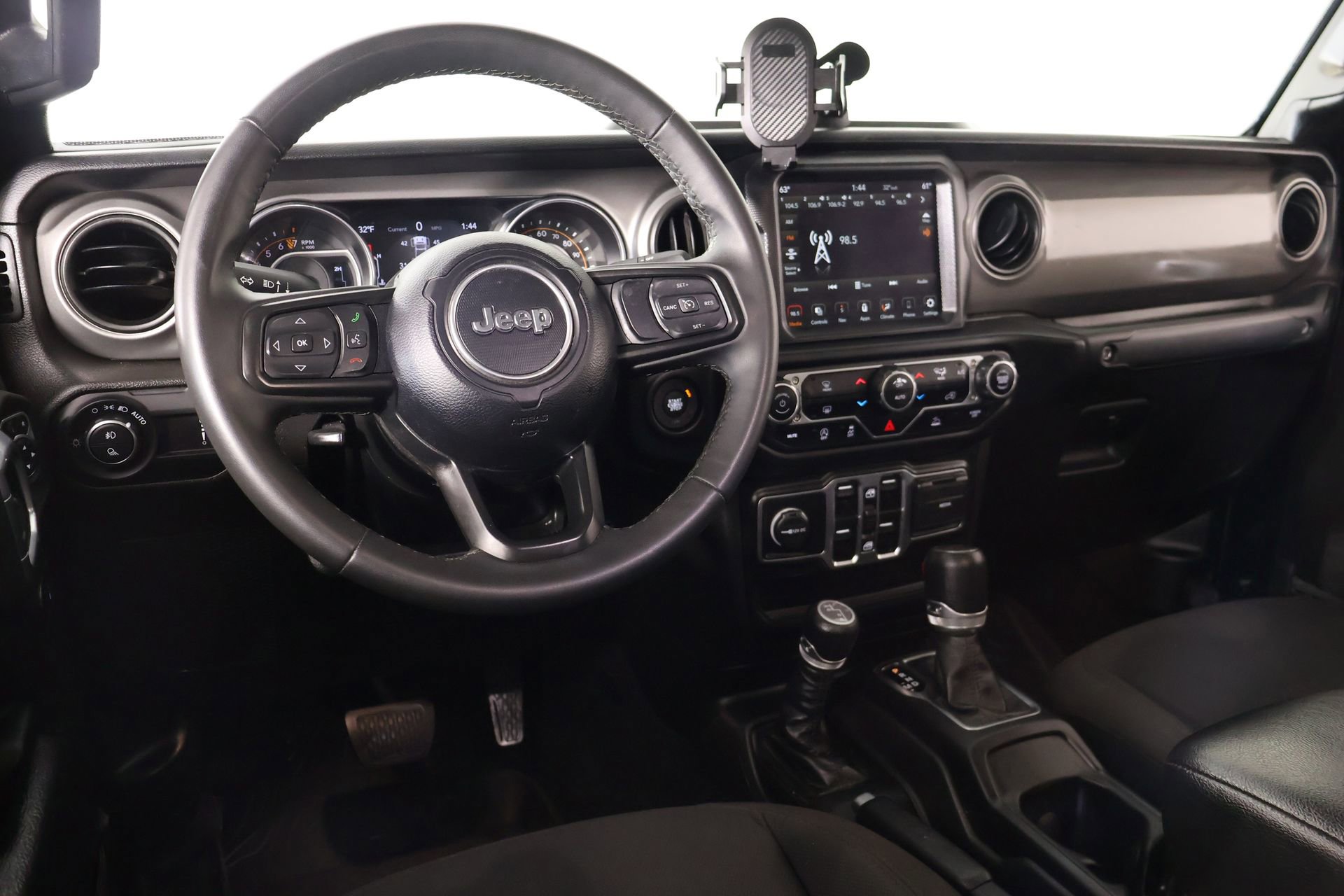 Used 2023 Jeep Gladiator Willys image 2