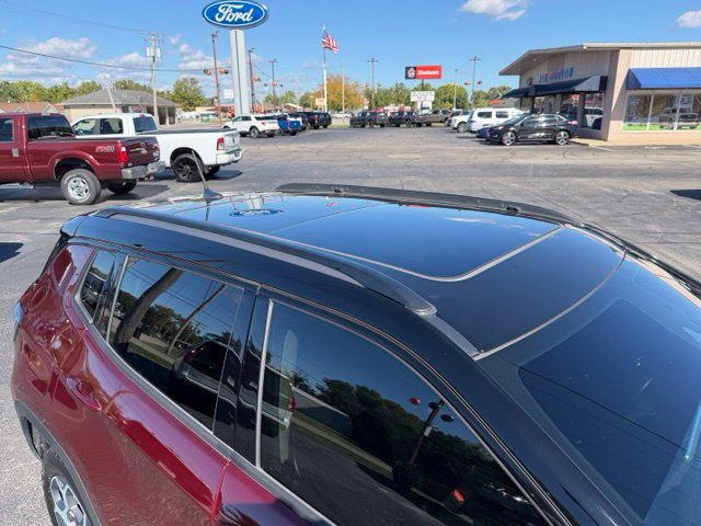 Used 2022 Jeep Compass Trailhawk w/ Trailhawk Elite Group AWD/4WD image 8